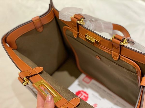 handbag luxurys bags designer tote bag branded crossbody classic modelling but the biggest characteristics of portable armpit two sh
handbag luxurys bags designer tote bag branded crossbody classic modelling but the biggest characteristics of portable armpit two sh