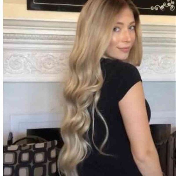 wig women's long curly is changing color gradually in the middle, of head dyed black, and high temperature silk chemical, Black;brown
wig women's long curly is changing color gradually in the middle, of head dyed black, and high temperature silk chemical, Black;brown