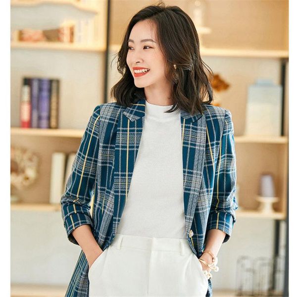 autumn vintage plaid women blazer coats casual single buttons sashes female blazers mid length long sleeve ladies blazers, White;black
autumn vintage plaid women blazer coats casual single buttons sashes female blazers mid length long sleeve ladies blazers, White;black