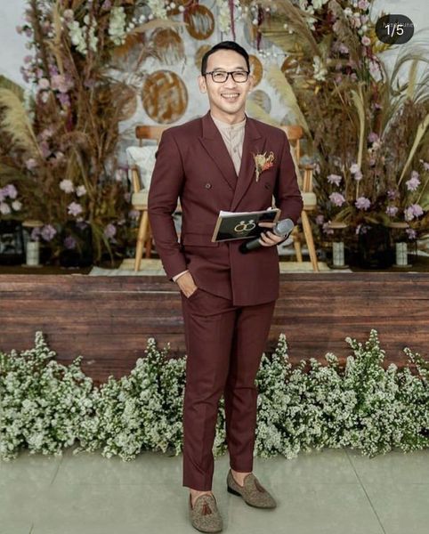 solid 2021 slim burgundy suit sets men fashion wedding set vintage stage host classic blazer for 2 pieces jacket+pants men's suits & bl, White;black
solid 2021 slim burgundy suit sets men fashion wedding set vintage stage host classic blazer for 2 pieces jacket+pants men's suits & bl, White;black