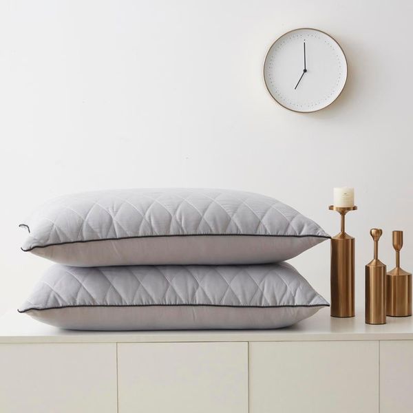 pillow quilted soft bread pillow, solid color cotton fabric, high elastic core, bring quality sleep for the family
pillow quilted soft bread pillow, solid color cotton fabric, high elastic core, bring quality sleep for the family