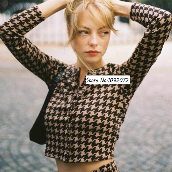 women's jackets rou*e guy shirt houndstooth cardigan in jacquard jersey, Black;brown
women's jackets rou*e guy shirt houndstooth cardigan in jacquard jersey, Black;brown