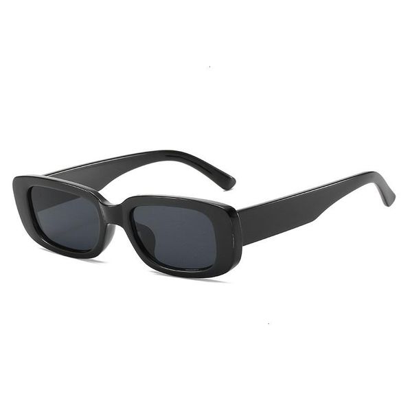 sunglasses mode oval pc frame men women trendy tetro gradient mirror brand designer uv400, White;black
sunglasses mode oval pc frame men women trendy tetro gradient mirror brand designer uv400, White;black