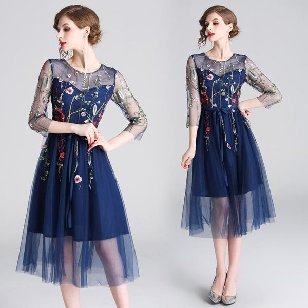 party dresses 2021 quinceanera dress embroidery hollow out a line floral homecoming vestidos bridesmaid wedding robes frock for girls, White;black
party dresses 2021 quinceanera dress embroidery hollow out a line floral homecoming vestidos bridesmaid wedding robes frock for girls, White;black