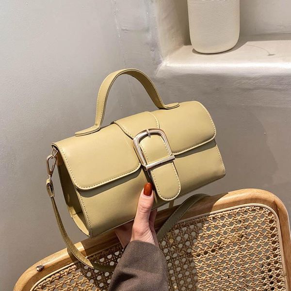 lady luxury small handbags chain brand designer pu leather crossbody bags for women 2021 simple fashion shoulder bags
lady luxury small handbags chain brand designer pu leather crossbody bags for women 2021 simple fashion shoulder bags