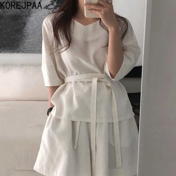 korejpaa women short sets korea chic simple v-neck tie waist joker short-sleeved shirt+high waist wide leg pants shorts suit 210526, White
korejpaa women short sets korea chic simple v-neck tie waist joker short-sleeved shirt+high waist wide leg pants shorts suit 210526, White