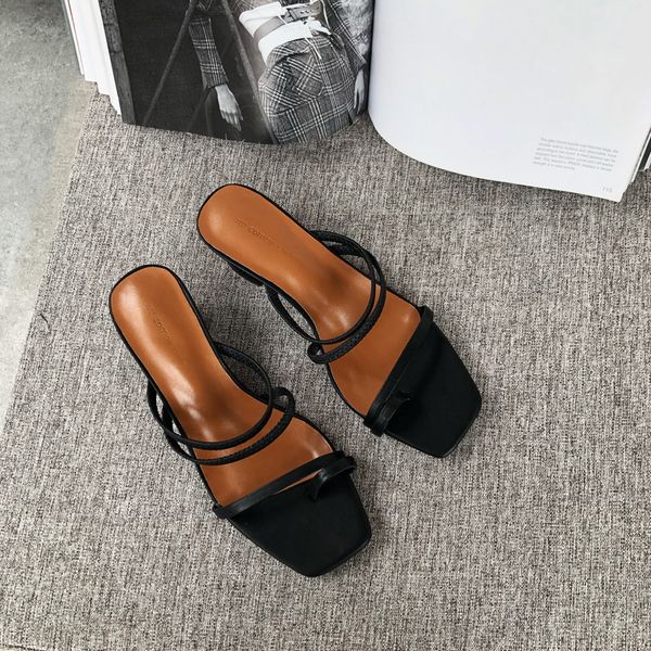 ins2020 summer new mid-heel thin belt thick heel set toe square head fashion white fairy sandals and slippers tide, Black
ins2020 summer new mid-heel thin belt thick heel set toe square head fashion white fairy sandals and slippers tide, Black