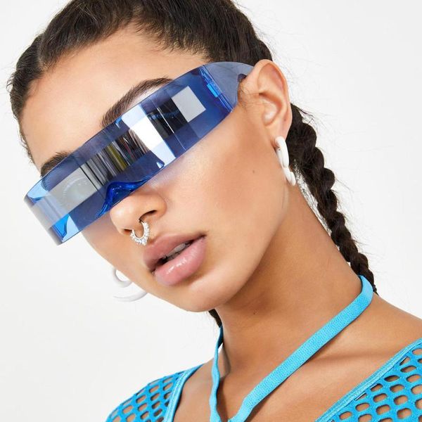 2021 New One-piece Frameless Sunglasses Trendy Headband Trendy Fashion Classic High Quality Eye Protection Female Sunglasses, White;black
2021 New One-piece Frameless Sunglasses Trendy Headband Trendy Fashion Classic High Quality Eye Protection Female Sunglasses, White;black