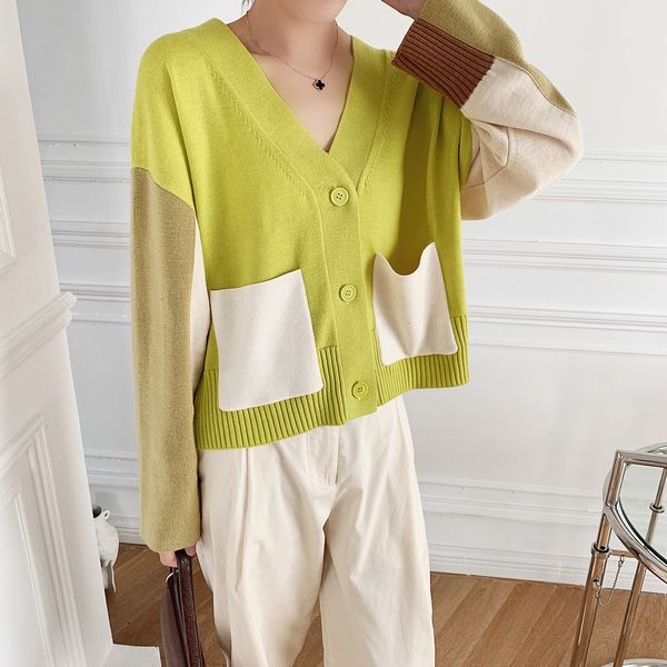 2021 new autumn winter women sweater single breasted double pockets v-neck color patchwork casual knitwear cardigans 4v4k, White;black
2021 new autumn winter women sweater single breasted double pockets v-neck color patchwork casual knitwear cardigans 4v4k, White;black