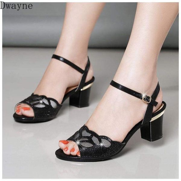 dress shoes 2021 thick heel word buckle rhinestone open toe fish mouth hollow sandals women, Black