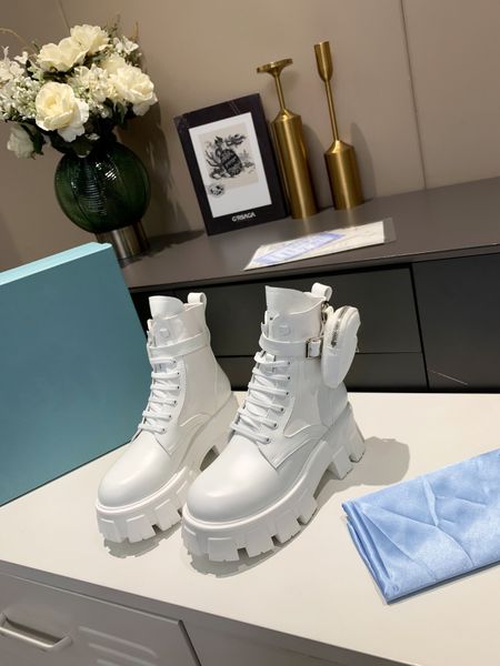 classic leather star designer platform desert martin boots white lace-up winter ladies high heels shoelace box 0905, Black
classic leather star designer platform desert martin boots white lace-up winter ladies high heels shoelace box 0905, Black