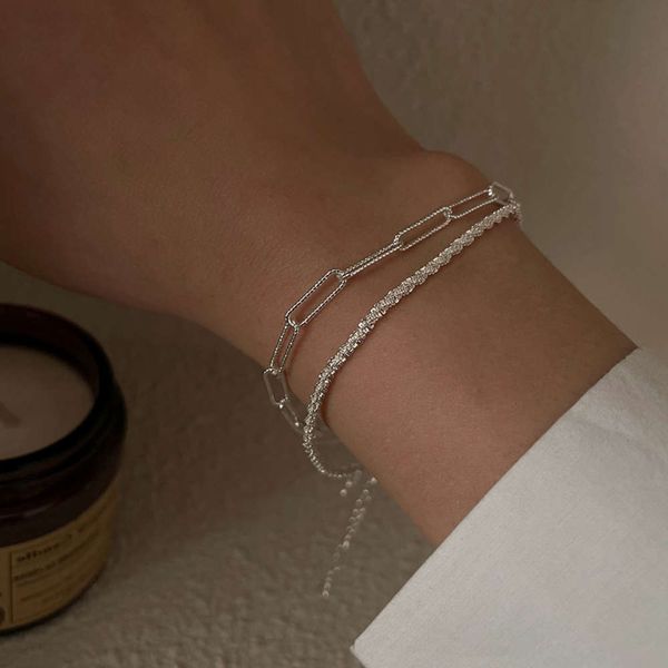 high level shimmering bracelet design: simple and cool girl's light luxury chain, Golden;silver
high level shimmering bracelet design: simple and cool girl's light luxury chain, Golden;silver