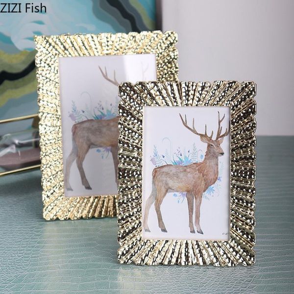 frames creative golden metal po frame 6/7 inch decorative wedding family commemorative home decoration gift
frames creative golden metal po frame 6/7 inch decorative wedding family commemorative home decoration gift