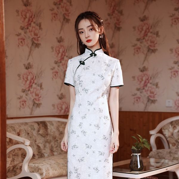 luxury casual dresses spring and summer cotton linen improved daily embroidery fashion young girl cheongsam drs, Black;gray 
luxury casual dresses spring and summer cotton linen improved daily embroidery fashion young girl cheongsam drs, Black;gray