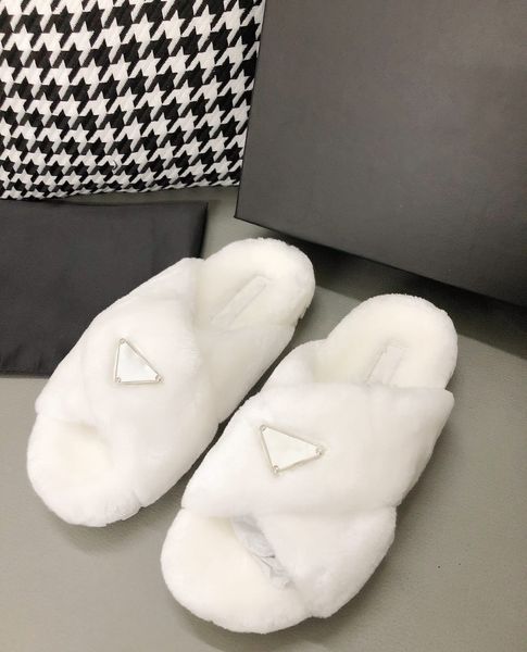 winter women slippers wool warm fur slipper house outside show style splicing autumn womens slides ladies hollow sandals midsole thick botto, Black
winter women slippers wool warm fur slipper house outside show style splicing autumn womens slides ladies hollow sandals midsole thick botto, Black