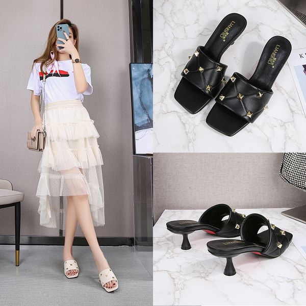 luxury dress shoes 2021 sandals wear gold rivets in summer. personalized square head beach stiletto heels are, Black
luxury dress shoes 2021 sandals wear gold rivets in summer. personalized square head beach stiletto heels are, Black