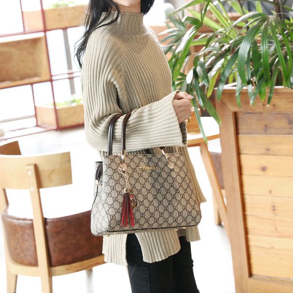 day packs autumn and winter bag womens 2021 new fashion handbag elegant all-match crossbody womens bag
day packs autumn and winter bag womens 2021 new fashion handbag elegant all-match crossbody womens bag
