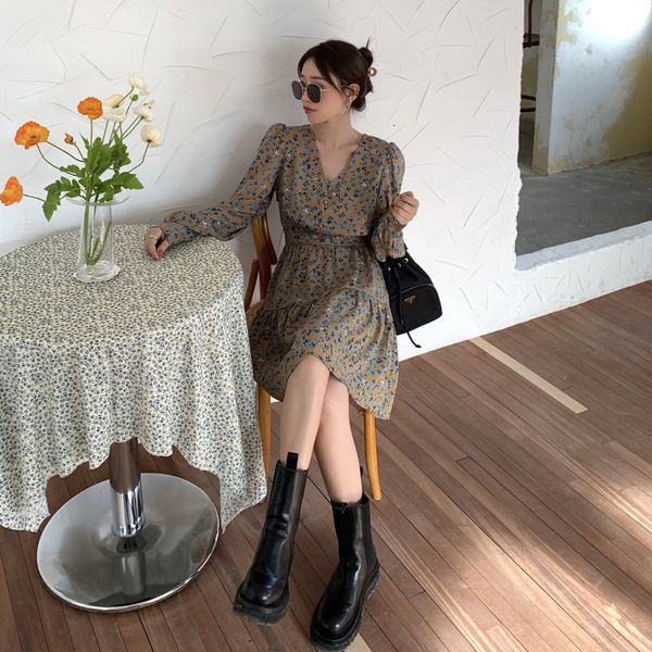 new 2021 spring elegant fashion women for ladies long sleeve print casual autumn midi vestidos mujer 8fc4, Black;gray
new 2021 spring elegant fashion women for ladies long sleeve print casual autumn midi vestidos mujer 8fc4, Black;gray