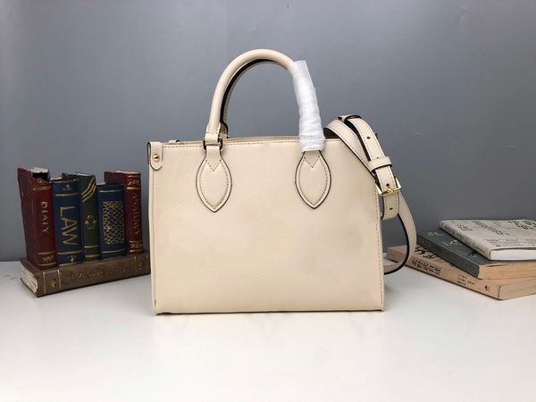 new shoulder bags women handbag crossbody bag brands designer handbags flower printing bag size:25.0 x 19.0 x 11.5 cm1, Black
new shoulder bags women handbag crossbody bag brands designer handbags flower printing bag size:25.0 x 19.0 x 11.5 cm1, Black