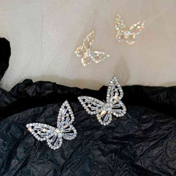 japanese korean style, elegant and lovely, simple everyday, small crowd earrings, shiny diamond butterfly 925 silver needle earrings, Black
japanese korean style, elegant and lovely, simple everyday, small crowd earrings, shiny diamond butterfly 925 silver needle earrings, Black