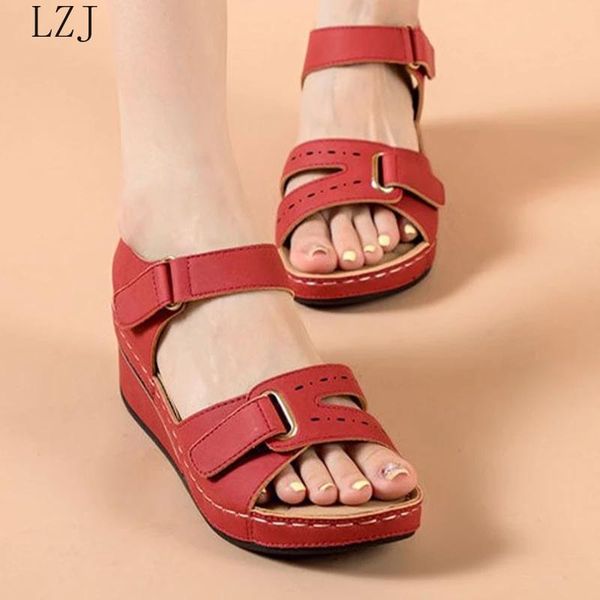 women sandals summer new women's platform shoes fashion comfortable casual light soft female wedges retro sandals 2021, Black
women sandals summer new women's platform shoes fashion comfortable casual light soft female wedges retro sandals 2021, Black