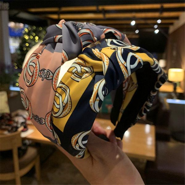 hair accessories retro chain print women's hoop band boheimia cross knot wide headdress bohemia buckle lady geometric hairbands
hair accessories retro chain print women's hoop band boheimia cross knot wide headdress bohemia buckle lady geometric hairbands