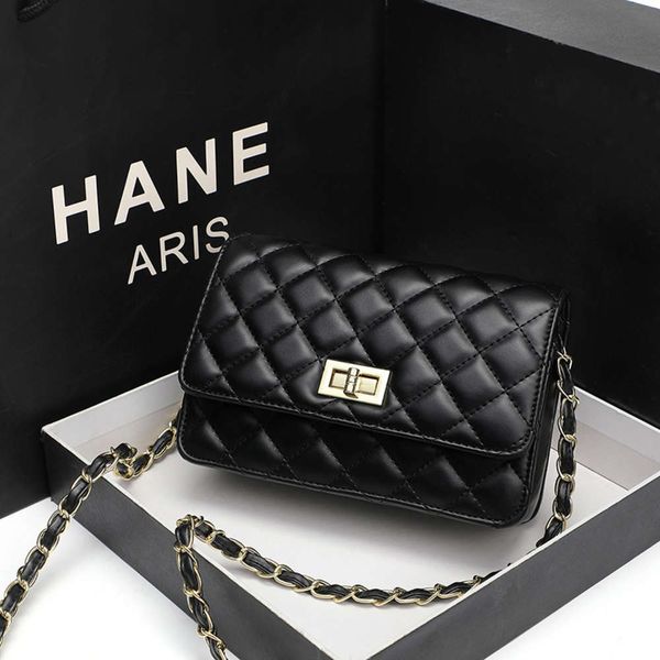 fashion women's 2021 new xiaoxiangfeng lingge chain korean fashion versatile single shoulder messenger bag advanced texture
fashion women's 2021 new xiaoxiangfeng lingge chain korean fashion versatile single shoulder messenger bag advanced texture