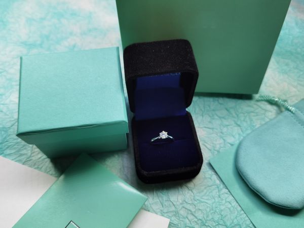 designer women rings2021new fashion clear zircon rings for women girls gifts female engagement wedding cz crystal sc3n, Golden;silver 
designer women rings2021new fashion clear zircon rings for women girls gifts female engagement wedding cz crystal sc3n, Golden;silver