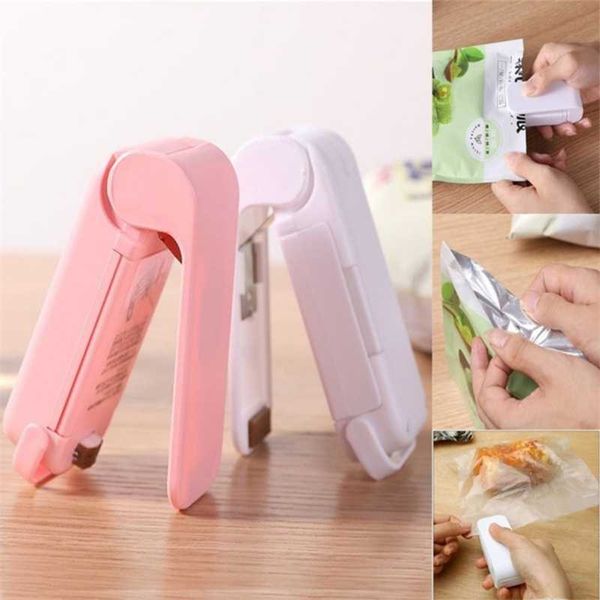 bag clips home heat plastic food sealing machine portable mini packaging kitchen storage gadgets
bag clips home heat plastic food sealing machine portable mini packaging kitchen storage gadgets