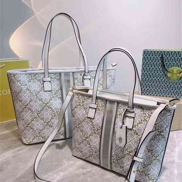 new luxury niche tb canvas jacquard shopping classic print tote bag mommy handbag
new luxury niche tb canvas jacquard shopping classic print tote bag mommy handbag