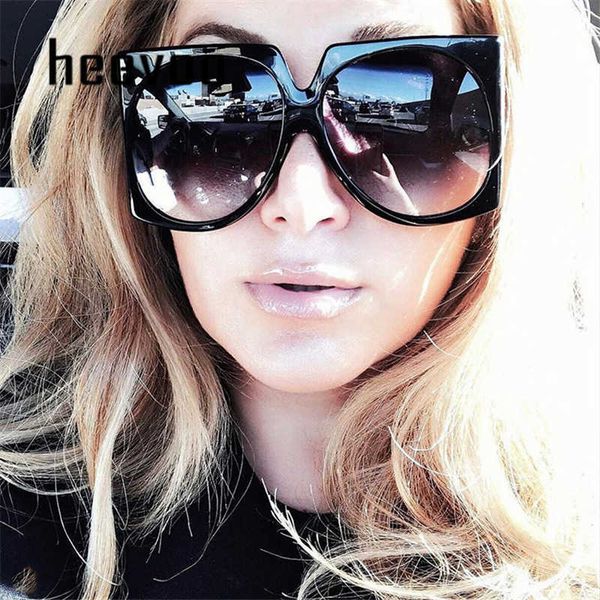 luxury designer sunglasses trend classic retro square women oversized women/men lentes de sol mujer, White;black
luxury designer sunglasses trend classic retro square women oversized women/men lentes de sol mujer, White;black