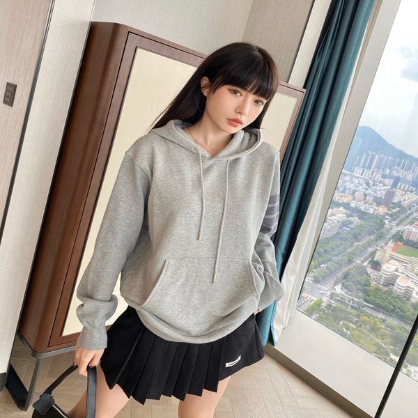 tb four bar hooded drawstring lace up pocket men's and women's casual knitting korean version slim sweater, White
tb four bar hooded drawstring lace up pocket men's and women's casual knitting korean version slim sweater, White