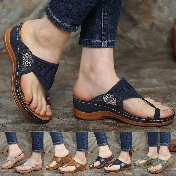 woman slippers flip flops platform embroidery floral flat shoes woman comfortable casual fashion sandals female 2021 summer new, Black
woman slippers flip flops platform embroidery floral flat shoes woman comfortable casual fashion sandals female 2021 summer new, Black