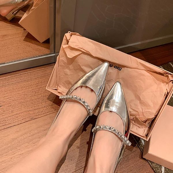 sandals 2021 summer women pointed toe rhinestone band flats heeled black/white/silver back strap fashion slides crystal
sandals 2021 summer women pointed toe rhinestone band flats heeled black/white/silver back strap fashion slides crystal