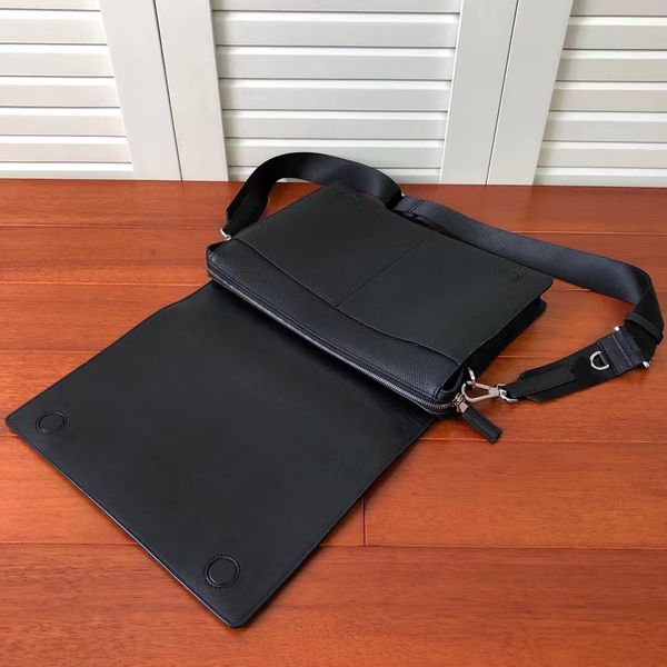 brand classic crossbody handbag purses fashion men messenger bags cross body bag school bookbag detachable adjustable shoulder strap handbag
brand classic crossbody handbag purses fashion men messenger bags cross body bag school bookbag detachable adjustable shoulder strap handbag