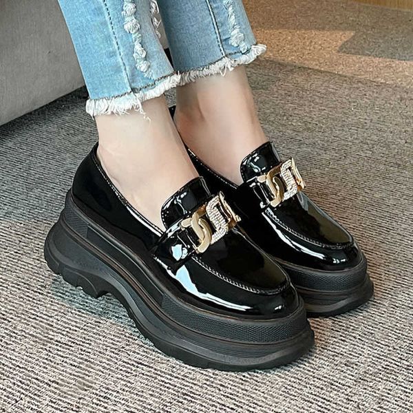 thick soled small leather sho women's 2021 autumn british style bright with one foot outside wearing muffin thick
thick soled small leather sho women's 2021 autumn british style bright with one foot outside wearing muffin thick