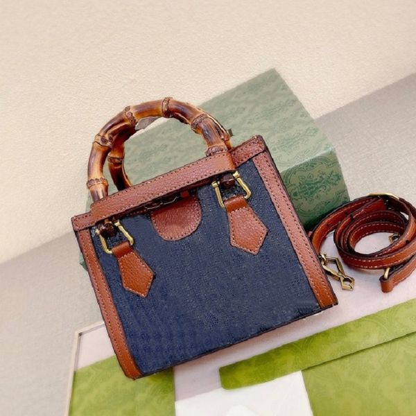 ladies designer shopping bags 2021 women bag classical female luxury handbags noble lady messengerbag 20*16*10cm no with box
ladies designer shopping bags 2021 women bag classical female luxury handbags noble lady messengerbag 20*16*10cm no with box
