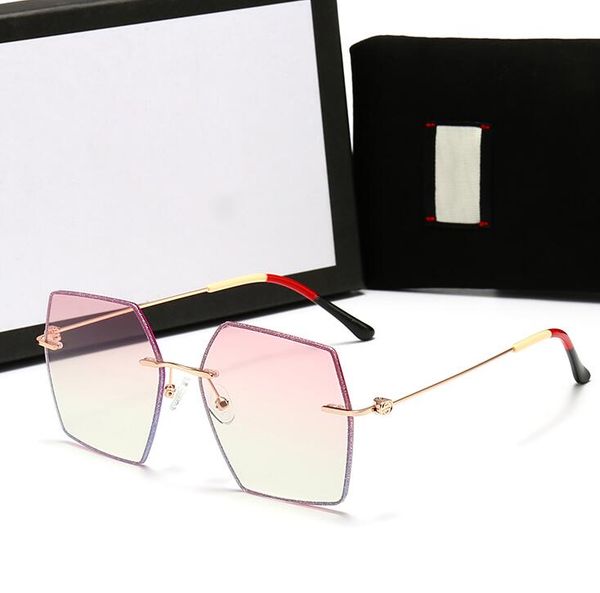 812 women sunglasses are fashionable and the preferred alloy no makeup artifact pc lens material anti-blue light eye protection, White;black
812 women sunglasses are fashionable and the preferred alloy no makeup artifact pc lens material anti-blue light eye protection, White;black