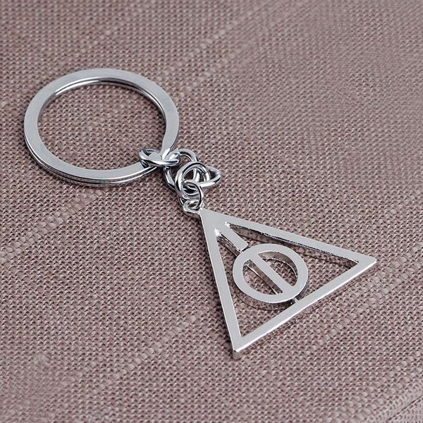 keychains keychain man triangle key chain women circle keyring for pants pendant holder silver color jewellery zinc alloy brelok
keychains keychain man triangle key chain women circle keyring for pants pendant holder silver color jewellery zinc alloy brelok