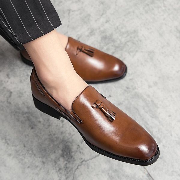 dress shoes 2021 design men black brown fringed formal male faux leather loafers classic business footwear plus size 38-48
dress shoes 2021 design men black brown fringed formal male faux leather loafers classic business footwear plus size 38-48