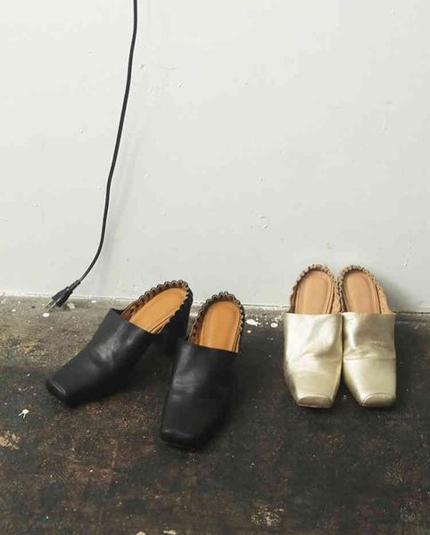 di soft tdf full universe sheepskin binding 2020 qiuxin pig nose thick heel baotou slippers yw yw, Black
di soft tdf full universe sheepskin binding 2020 qiuxin pig nose thick heel baotou slippers yw yw, Black