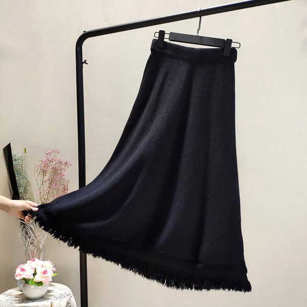 2021 new women's thick tassel knitted skirt, autumn and winter, high waist, tight, a-line, soft, wool thread, medium length ru5m, Black
2021 new women's thick tassel knitted skirt, autumn and winter, high waist, tight, a-line, soft, wool thread, medium length ru5m, Black