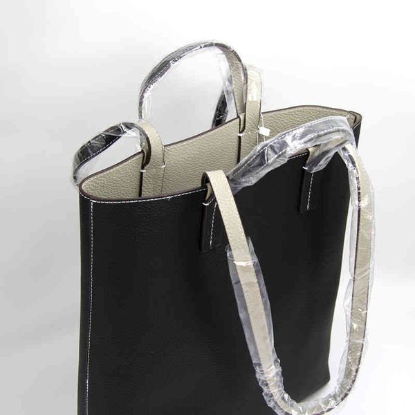 designer bags2021 new leather tote bag vertical version h home double-sided first layer leather single shoulder shopping large-capacity fash
designer bags2021 new leather tote bag vertical version h home double-sided first layer leather single shoulder shopping large-capacity fash