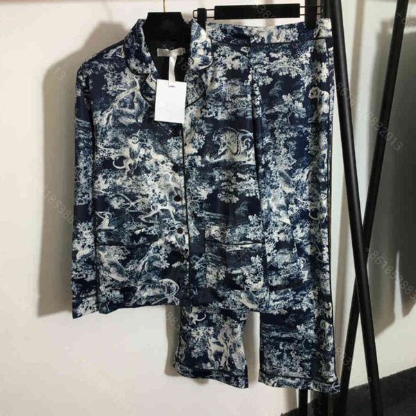 21ss designer women cotton pajamas suit fashion printing lapel long-sleeved shirt pants two-piece suit letter logo button brand high-end wom, White
21ss designer women cotton pajamas suit fashion printing lapel long-sleeved shirt pants two-piece suit letter logo button brand high-end wom, White