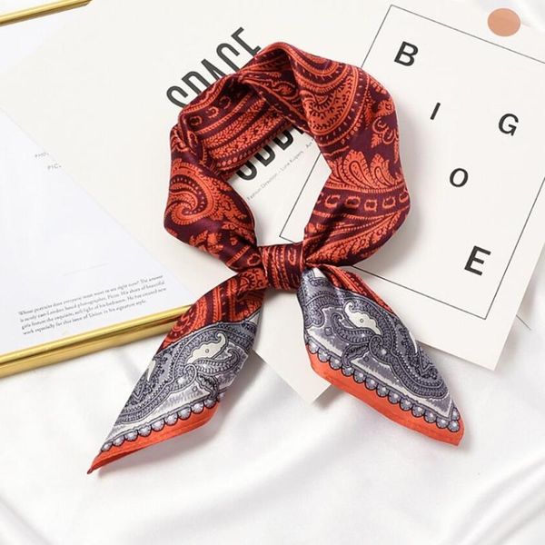 scarves elegant leaves scarf women real silk neck hairband foulard lady square small spring bandana kerchief 2021, Blue;gray
scarves elegant leaves scarf women real silk neck hairband foulard lady square small spring bandana kerchief 2021, Blue;gray