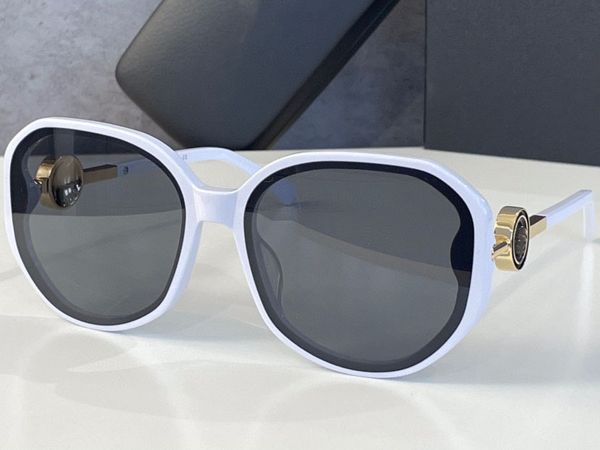 sunglasses for men and women summer style 5421b anti-ultraviolet retro plate full frame fashion eyeglasses random box, White;black
sunglasses for men and women summer style 5421b anti-ultraviolet retro plate full frame fashion eyeglasses random box, White;black