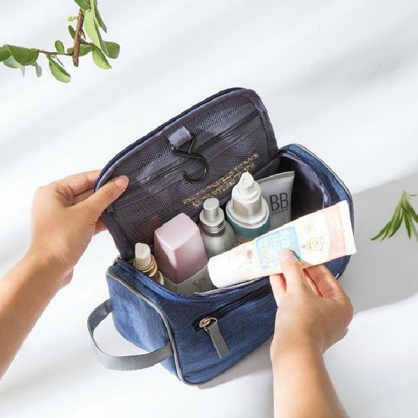 storage bags travel scrub wash bag make up men and women waterproof oxford cloth bath business trip portable cosmetic
storage bags travel scrub wash bag make up men and women waterproof oxford cloth bath business trip portable cosmetic