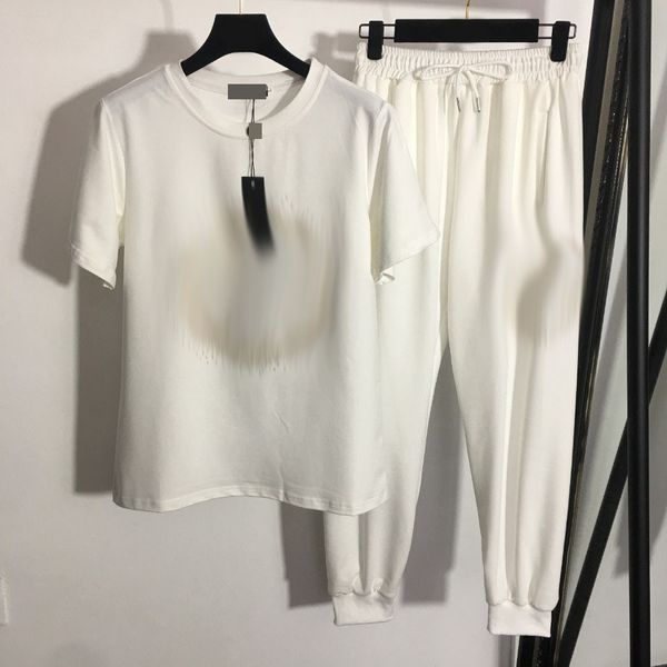 222 2022 spring summer brand same style two piece long pants white black striped regular empire crew neck pullover short sleeve fashion casu
222 2022 spring summer brand same style two piece long pants white black striped regular empire crew neck pullover short sleeve fashion casu