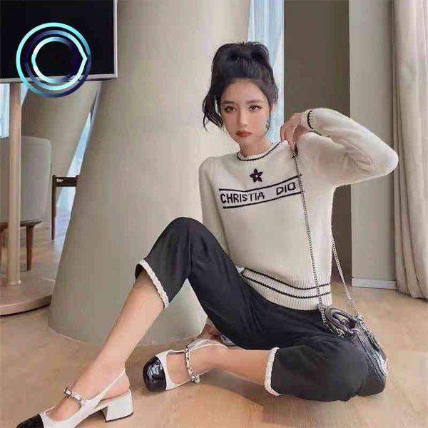 design high version d family autumn winter new couple round neck jacquard pentagram letter long sleeve sweater for men and women, White
design high version d family autumn winter new couple round neck jacquard pentagram letter long sleeve sweater for men and women, White
