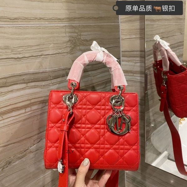 bags d di ce 2021 casual, versatile and fashionable h-held cross carry small fragrance leather women's bag princess {categ zly zly
bags d di ce 2021 casual, versatile and fashionable h-held cross carry small fragrance leather women's bag princess {categ zly zly